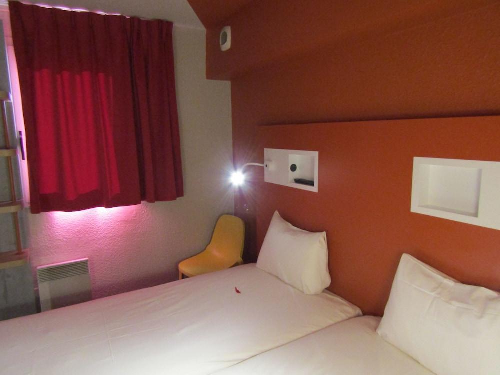 Ibis Budget Chilly-Mazarin Les Champarts Exterior foto