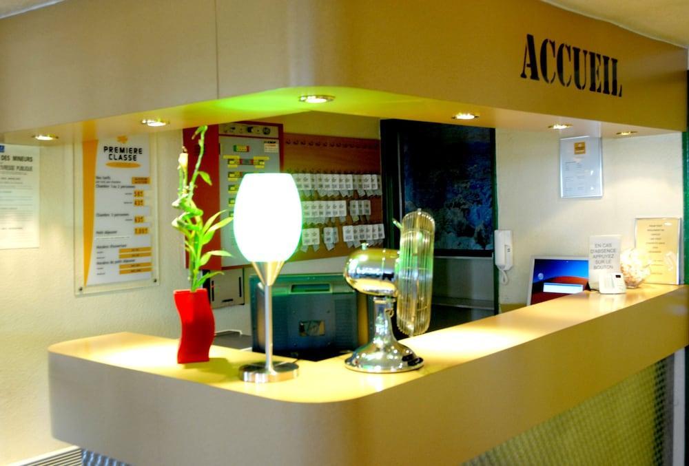 Ibis Budget Chilly-Mazarin Les Champarts Exterior foto