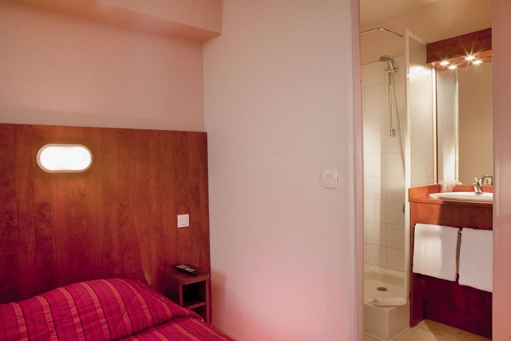 Ibis Budget Chilly-Mazarin Les Champarts Zimmer foto