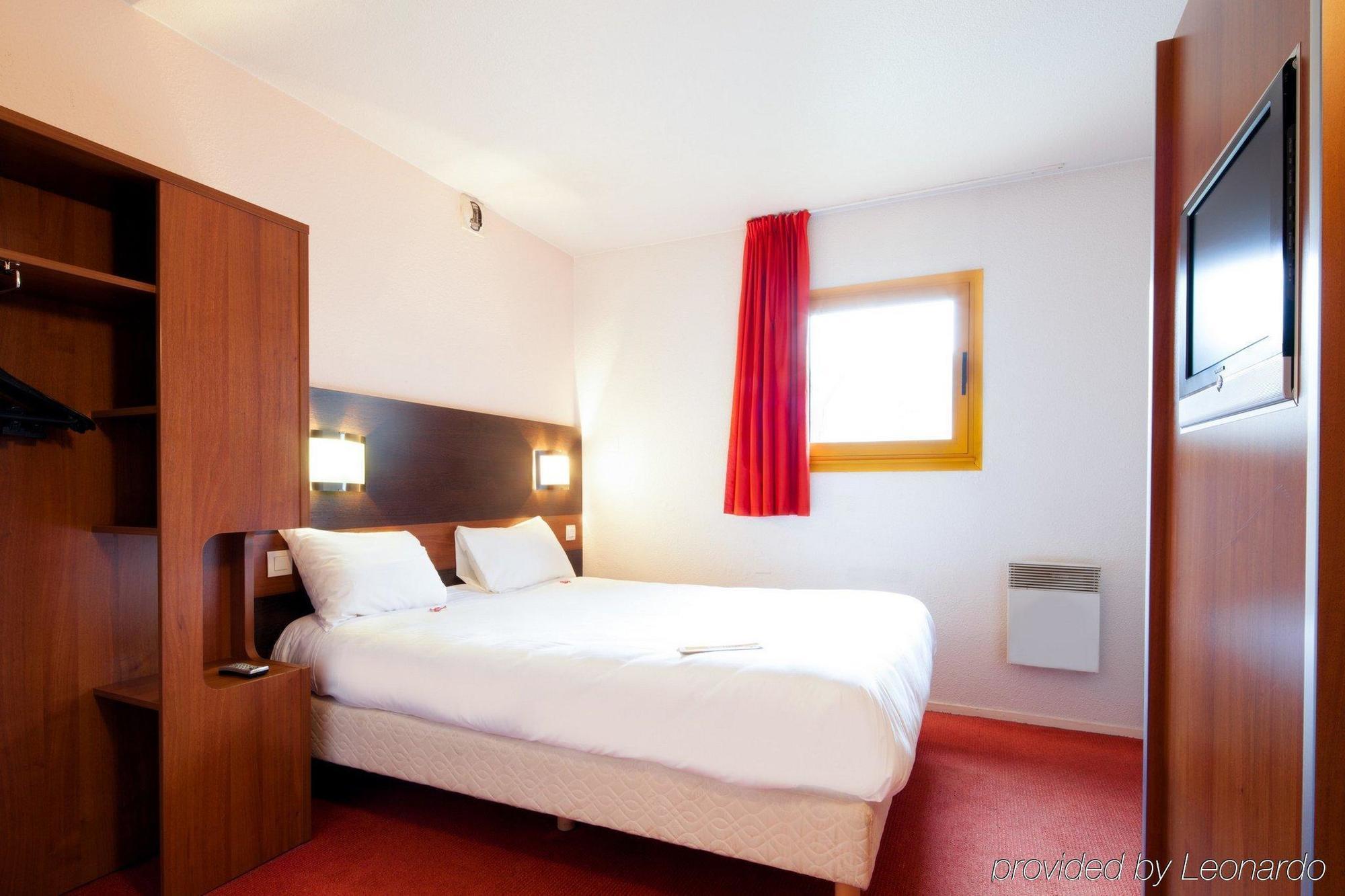 Ibis Budget Chilly-Mazarin Les Champarts Exterior foto