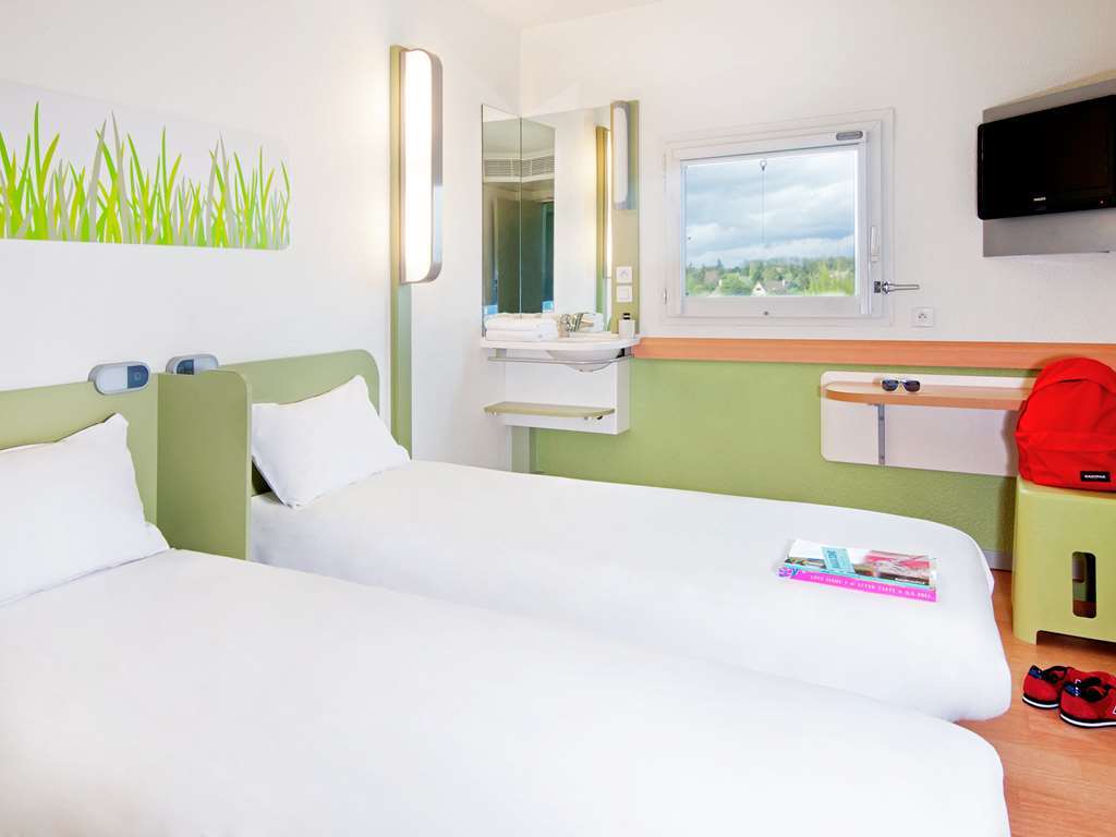 Ibis Budget Chilly-Mazarin Les Champarts Zimmer foto