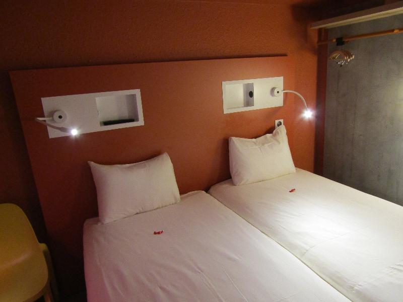 Hotel Ibis Budget Chilly-Mazarin Les Champarts Exterior foto